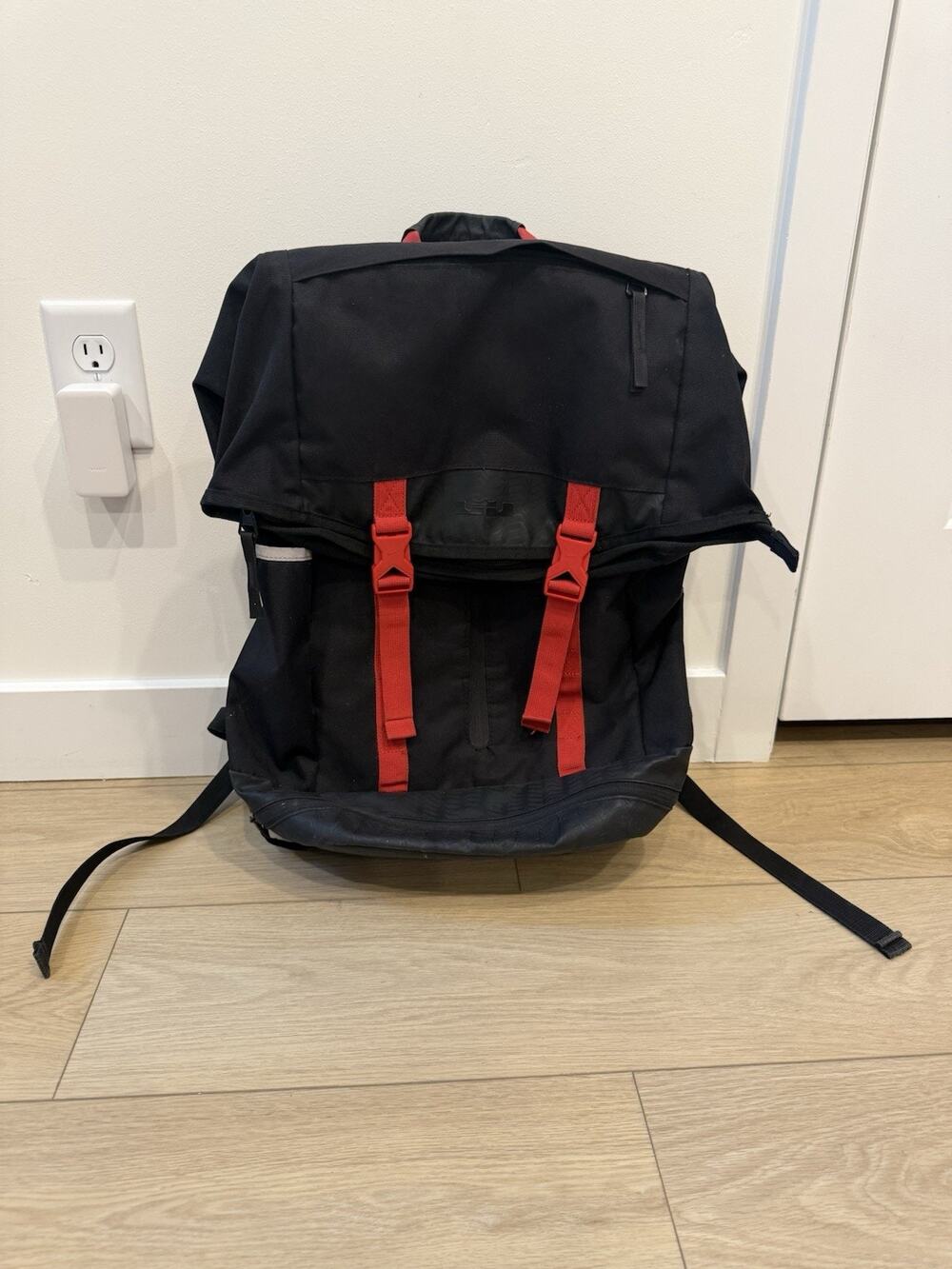 Nike Elite LeBron Backpack Used Black Red Basketball And Travel